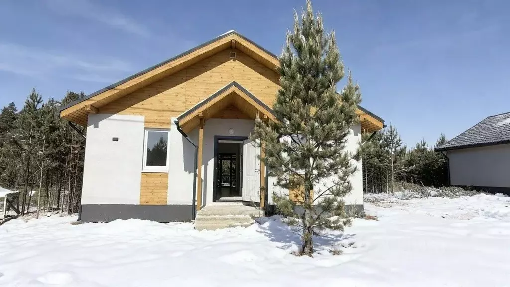 Дом в Свердловская область, Белоярский муниципальный округ, пос. ... - Фото 1