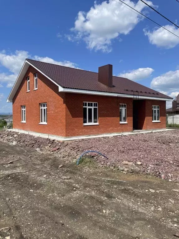 Дом в Челябинская область, Магнитогорск ул. Российская (129 м) - Фото 1