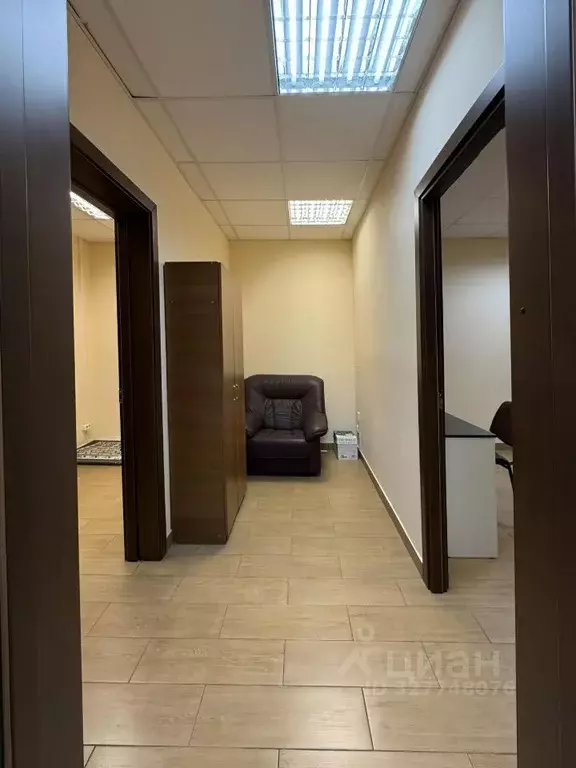 Помещение свободного назначения в Москва ул. Наташи Качуевской, 4 (33 ... - Фото 1