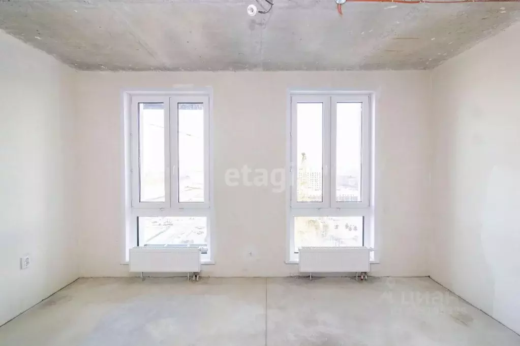 1-к кв. Тюменская область, Тюмень Новгородская ул., 1 (53.2 м) - Фото 0