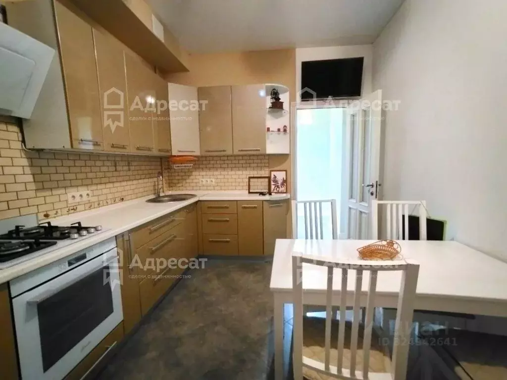 3-к кв. Волгоградская область, Волгоград Советская ул., 28 (75.0 м) - Фото 1