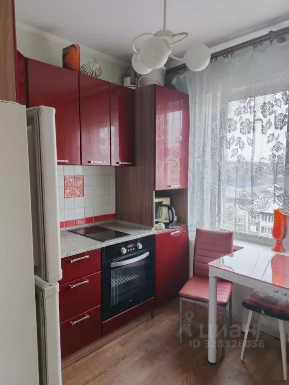 2-к кв. Красноярский край, Красноярск ул. Республики, 43 (50.0 м) - Фото 2