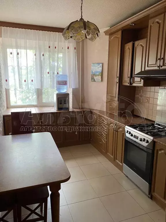 2-к. квартира, 70 м, 2/9 эт. - Фото 0