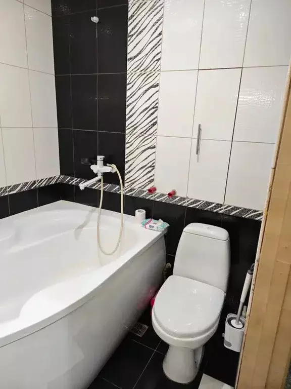 Продаётся 3-к квартира, 45 м - Фото 0