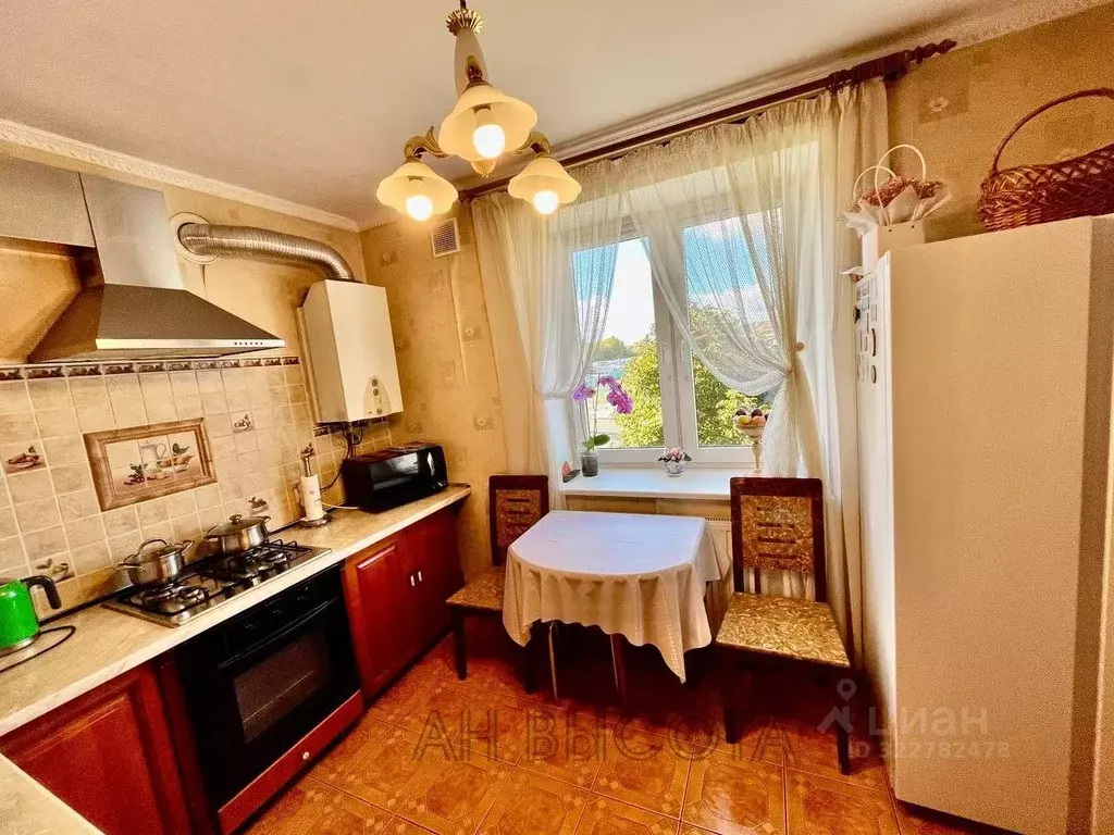 2-к кв. Калининградская область, Гурьевский муниципальный округ, пос. ... - Фото 2