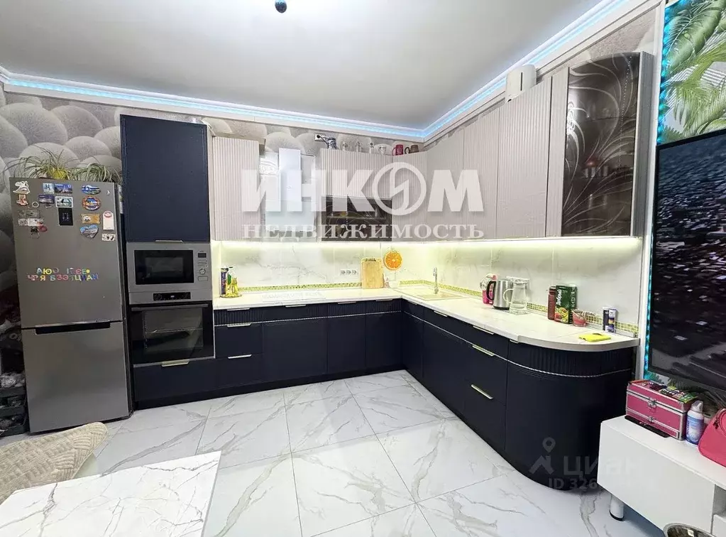 3-к кв. Москва просп. Защитников Москвы, 1 (71.6 м) - Фото 1