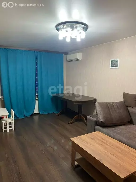 3-комнатная квартира: Выкса, микрорайон Мотмос, 13Б (68 м) - Фото 1