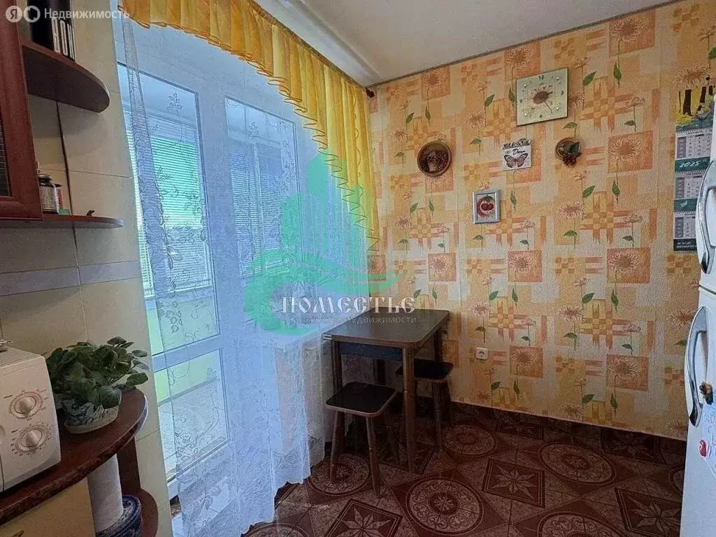 2-комнатная квартира: Феодосия, улица Куйбышева, 57 (53.8 м) - Фото 2