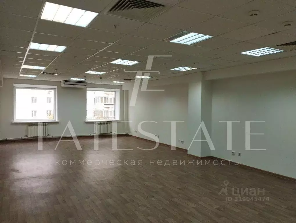 Помещение свободного назначения в Татарстан, Казань ул. Гаврилова, 1 ... - Фото 1