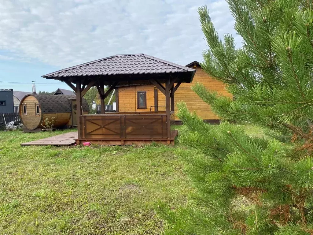 Дом в Тюменская область, Тюменский муниципальный округ, с. Гусево ул. ... - Фото 1