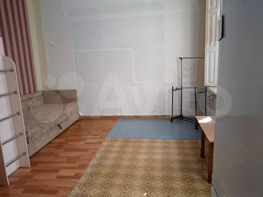 Комната 16,7 м в 3-к., 1/3 эт. - Фото 0