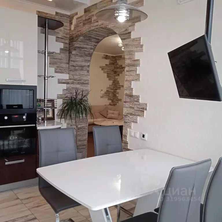 2-к кв. Московская область, Красногорск ул. Спасская, 1к1 (72.0 м) - Фото 0
