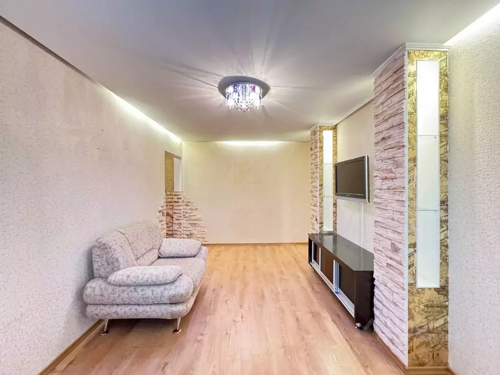 2-к кв. Алтайский край, Рубцовск Тракторная ул., 62 (44.7 м) - Фото 0