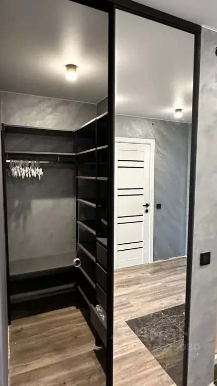 2-к кв. Удмуртия, Ижевск Базарная пл., 1 (53.3 м) - Фото 2