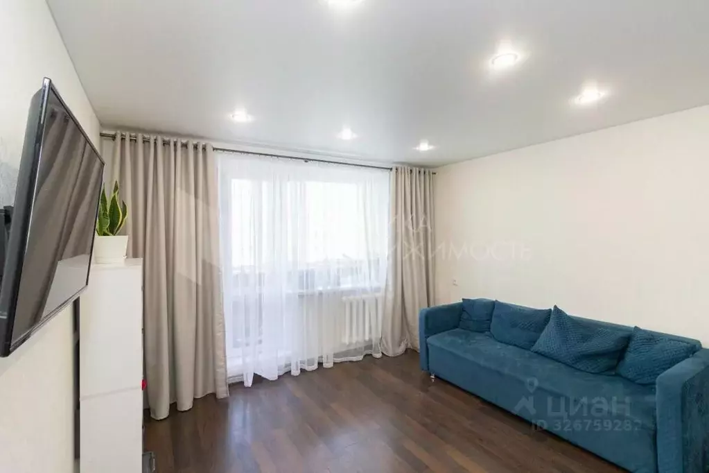 2-к кв. Тюменская область, Тюмень Микрорайон мыс, ул. Малиновского, ... - Фото 1