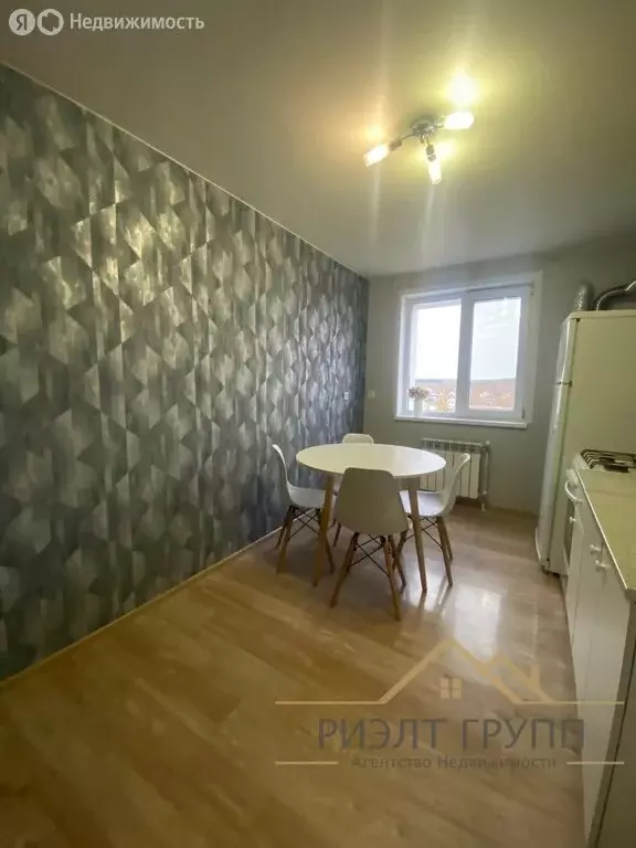 3-комнатная квартира: Лаишево, улица Дзержинского, 53/8 (73.4 м) - Фото 1