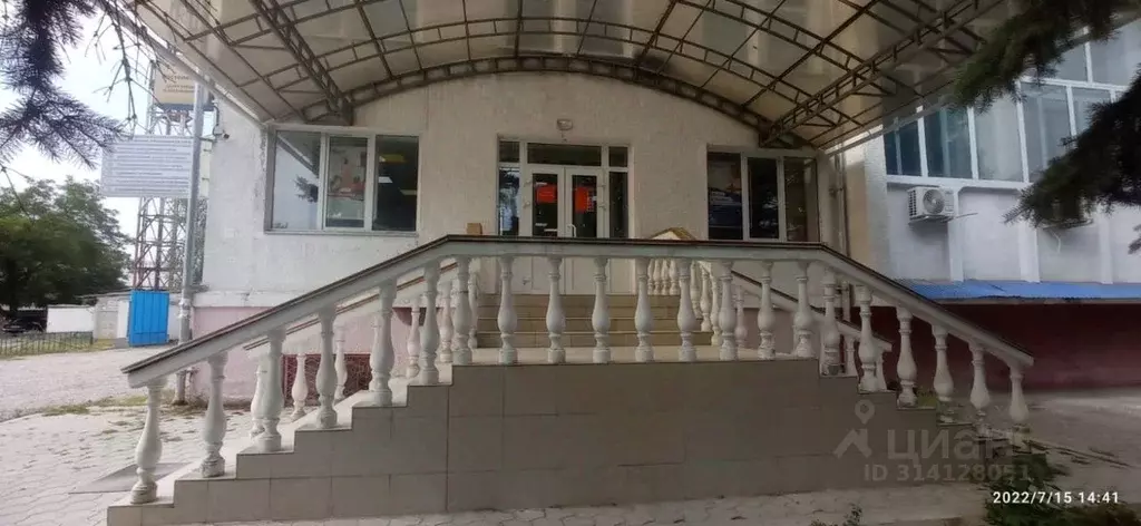Помещение свободного назначения в Кабардино-Балкария, Терек ул. ... - Фото 2