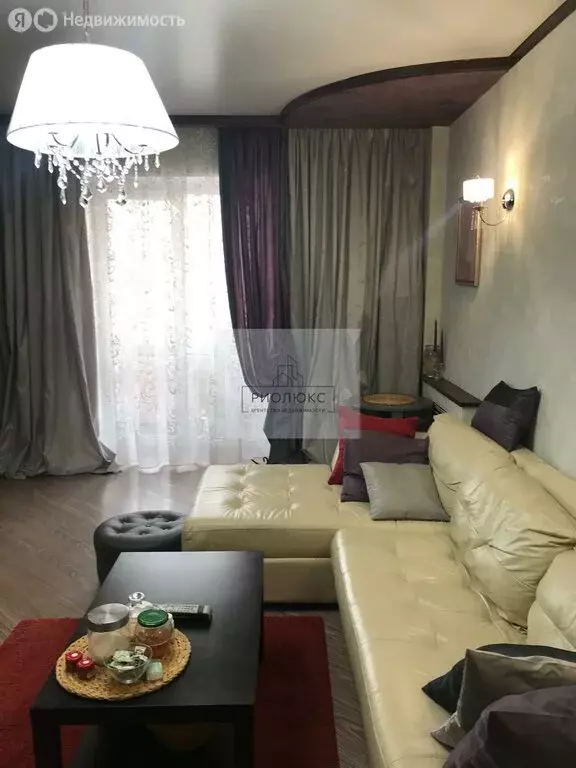 Квартира-студия: Челябинск, улица Академика Королёва, 11 (43.3 м) - Фото 1