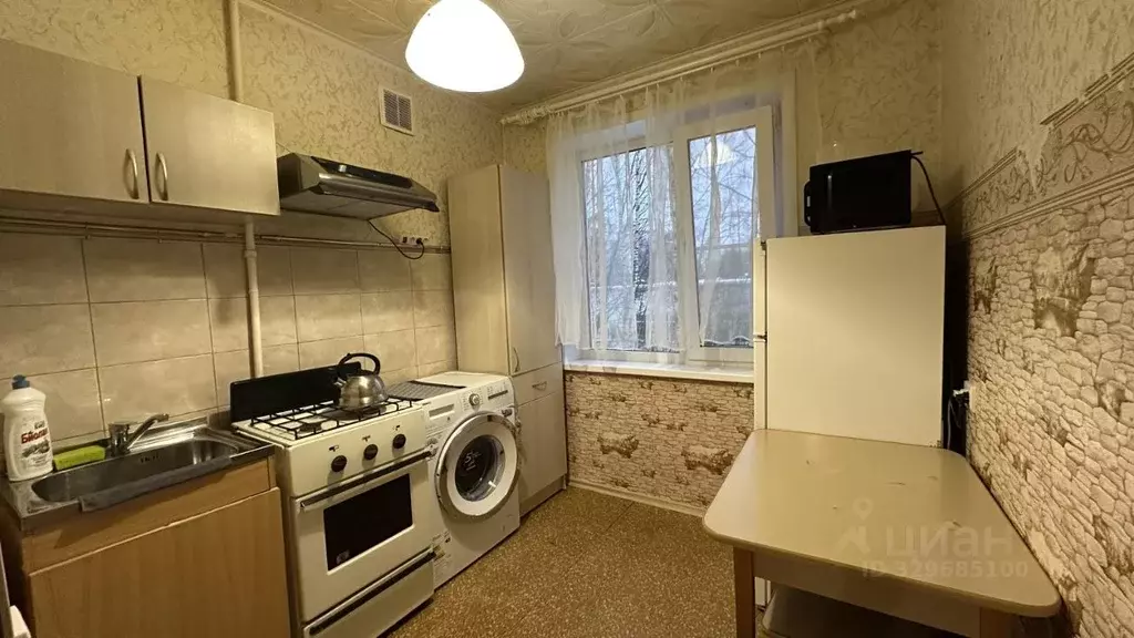 1-к кв. Коми, Сыктывкар ул. Карла Маркса, 168 (30.0 м) - Фото 1