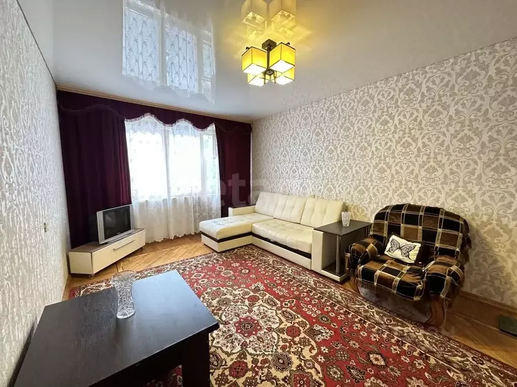 3-к кв. Воронежская область, Воронеж ул. Ломоносова, 118 (67.4 м) - Фото 0