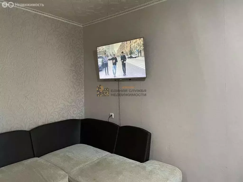 2-комнатная квартира: Уфа, улица Баязита Бикбая, 4 (45 м) - Фото 0