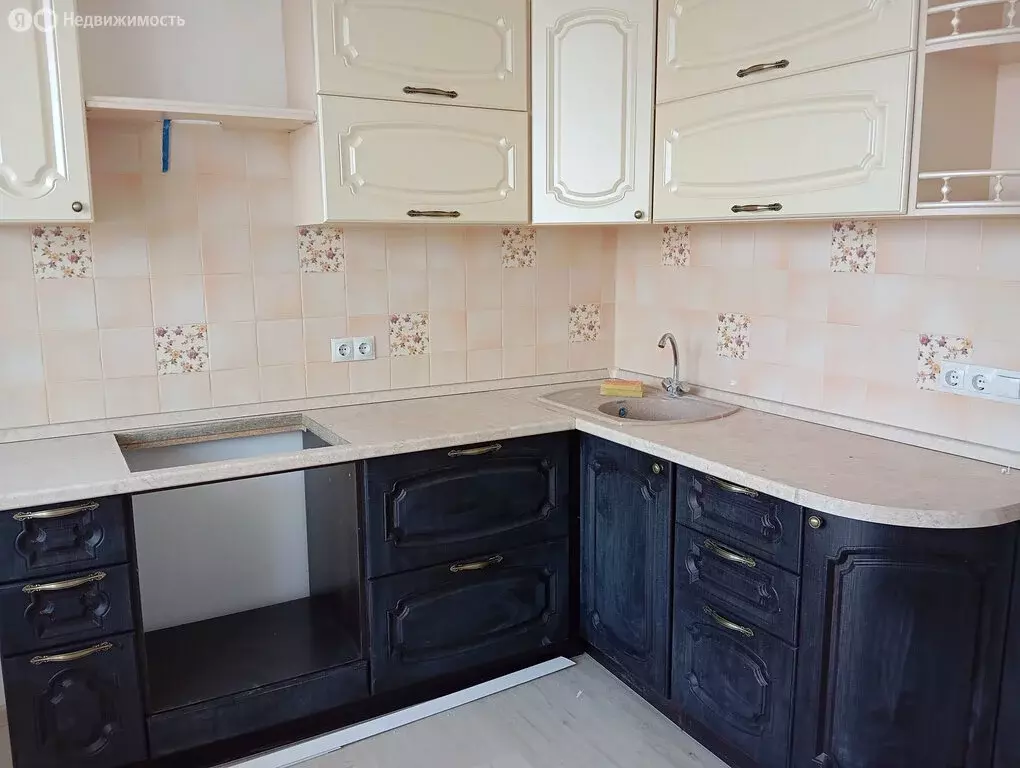 2-комнатная квартира: Красноярск, улица Алексеева, 50 (62 м) - Фото 0