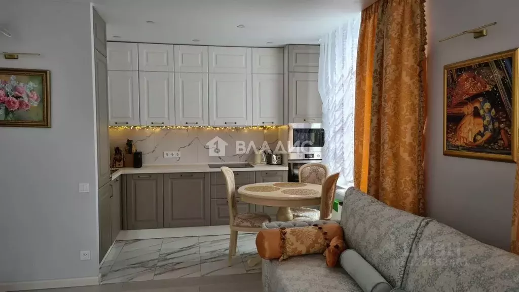 3-к кв. Москва пос. Коммунарка, ул. Бачуринская, 9Ак2 (70.0 м) - Фото 0