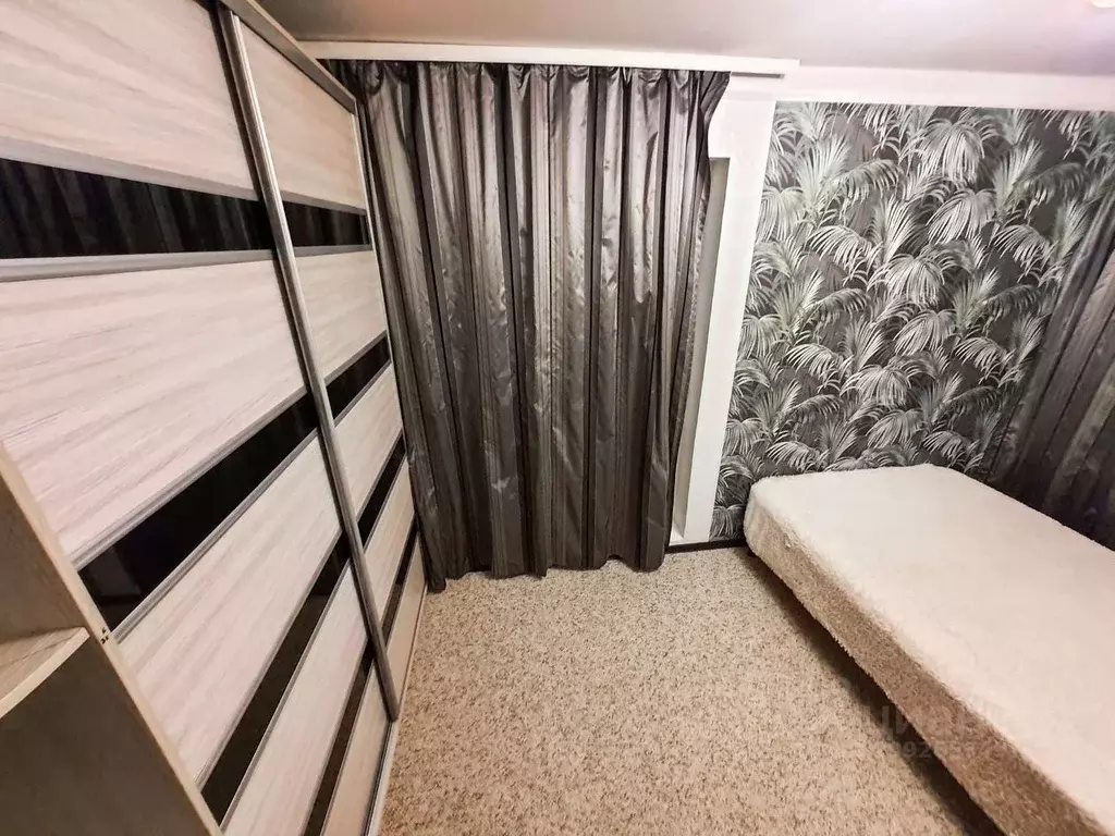 2-к кв. Приморский край, Владивосток ул. Котельникова, 28 (56.0 м) - Фото 1