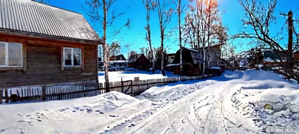 Дом в Красноярский край, Красноярск городской округ, пос. Минино ул. ... - Фото 1