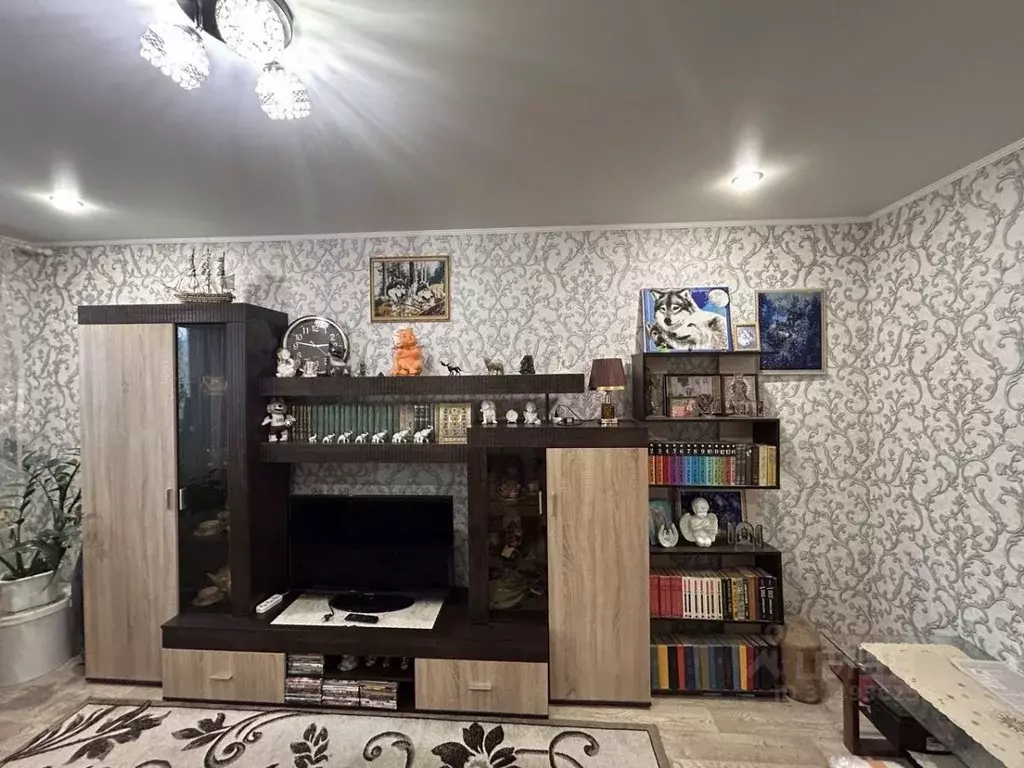 2-к кв. Курская область, Курск просп. Хрущева, 27 (46.5 м) - Фото 1