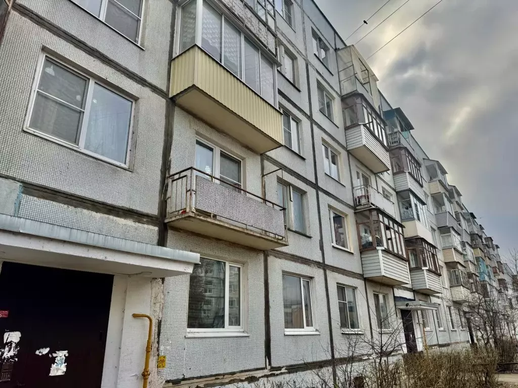 2-к кв. Московская область, Наро-Фоминск ул. Шибанкова, 52 (48.0 м) - Фото 0