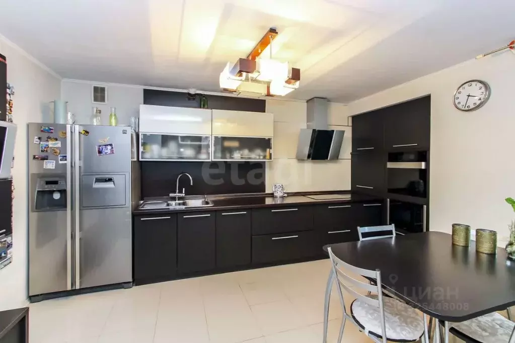 3-к кв. Тюменская область, Тюмень ул. Щербакова, 150к1 (95.5 м) - Фото 1