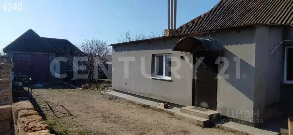 Дом в Крым, Евпатория Исмаил-Бей мкр, ул. Аблямит Аджи (150 м) - Фото 1