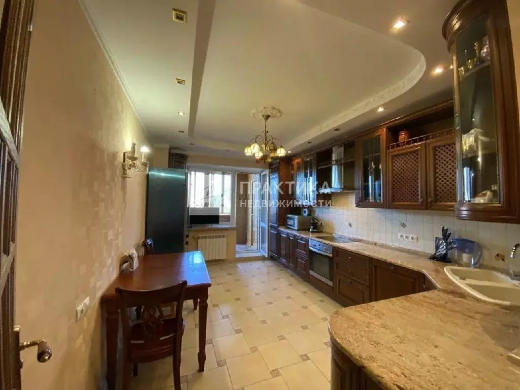 Продается 4-комнатная квартира - Фото 2