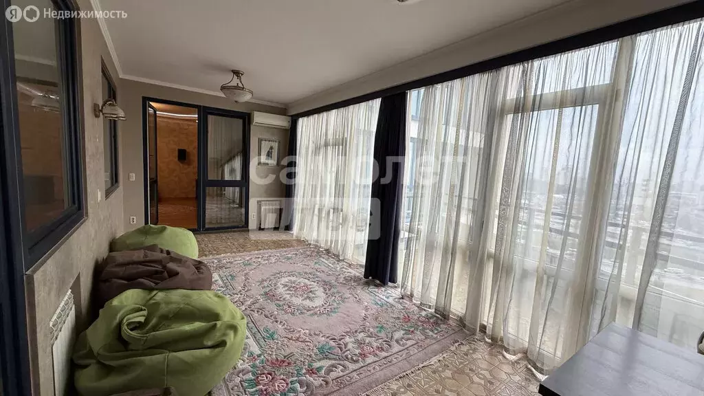 2-комнатная квартира: Екатеринбург, улица Токарей, 68 (71.5 м) - Фото 1