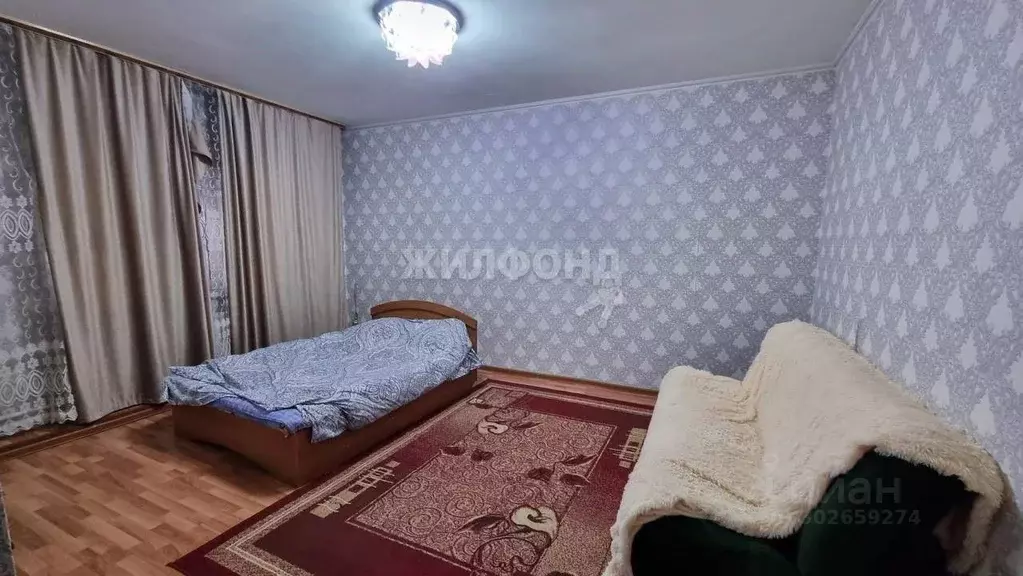 Дом в Новосибирская область, Новосибирск ул. Бориса Богаткова (895 м) - Фото 1