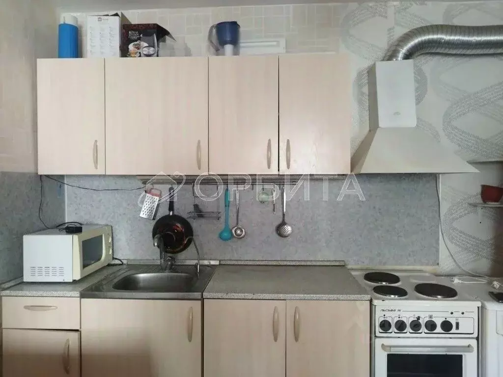 Комната Тюменская область, Тюмень Олимпийская ул., 17 (17.0 м) - Фото 1