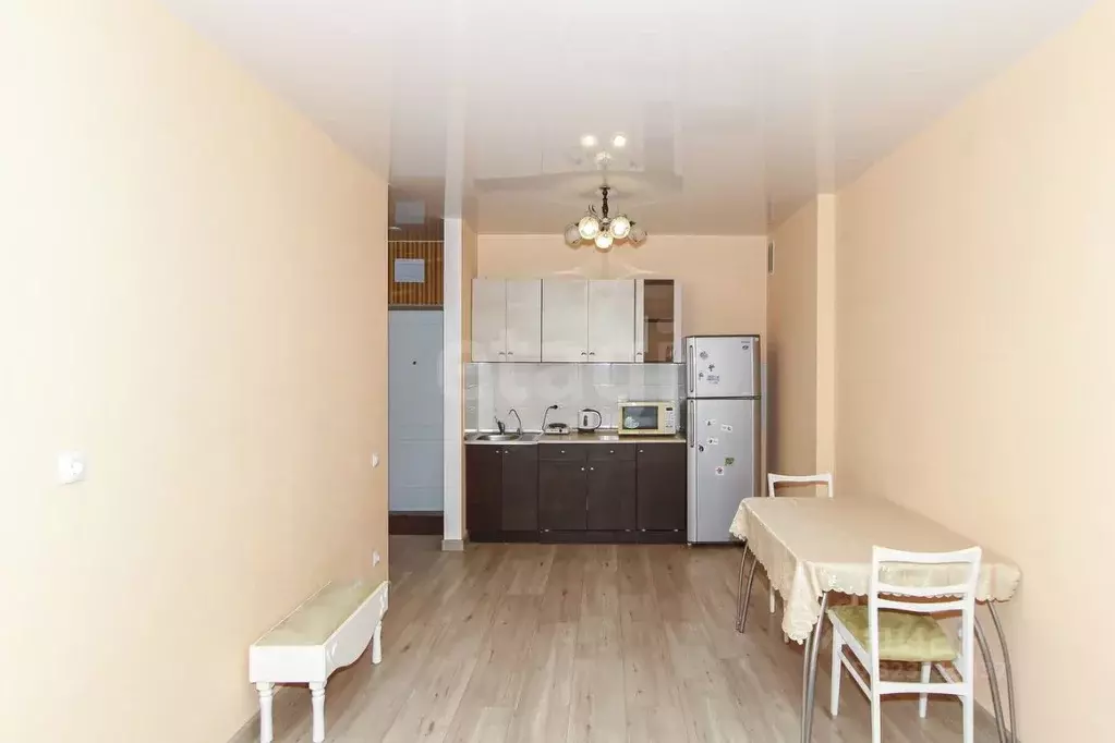 Студия Тюменская область, Тюмень ул. Фармана Салманова, 1 (33.0 м) - Фото 1