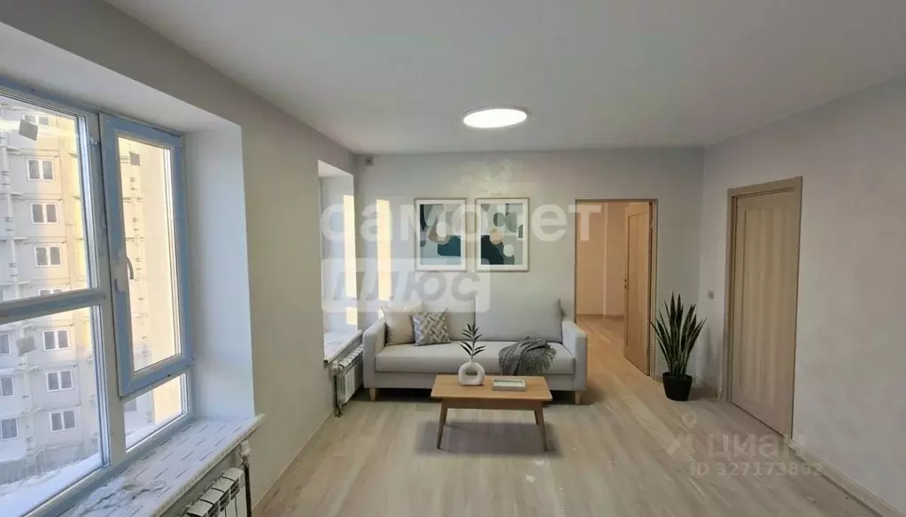 3-к кв. Омская область, Омск просп. Королева, 7 (71.6 м) - Фото 1