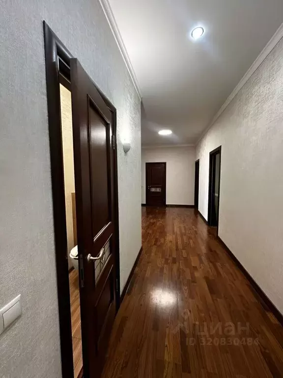 3-к кв. Новосибирская область, Новосибирск ул. Кирова, 25 (120.0 м) - Фото 1