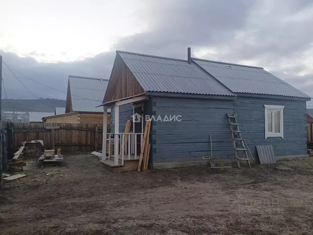 Дом в Бурятия, Иволгинский район, Сотниковское с/пос, с. Сотниково ул. ... - Фото 2