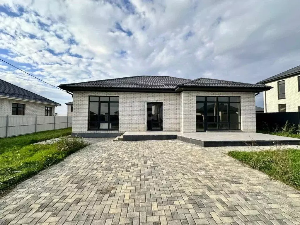 Дом в Краснодарский край, Темрюк ул. Марьинская (132 м) - Фото 0