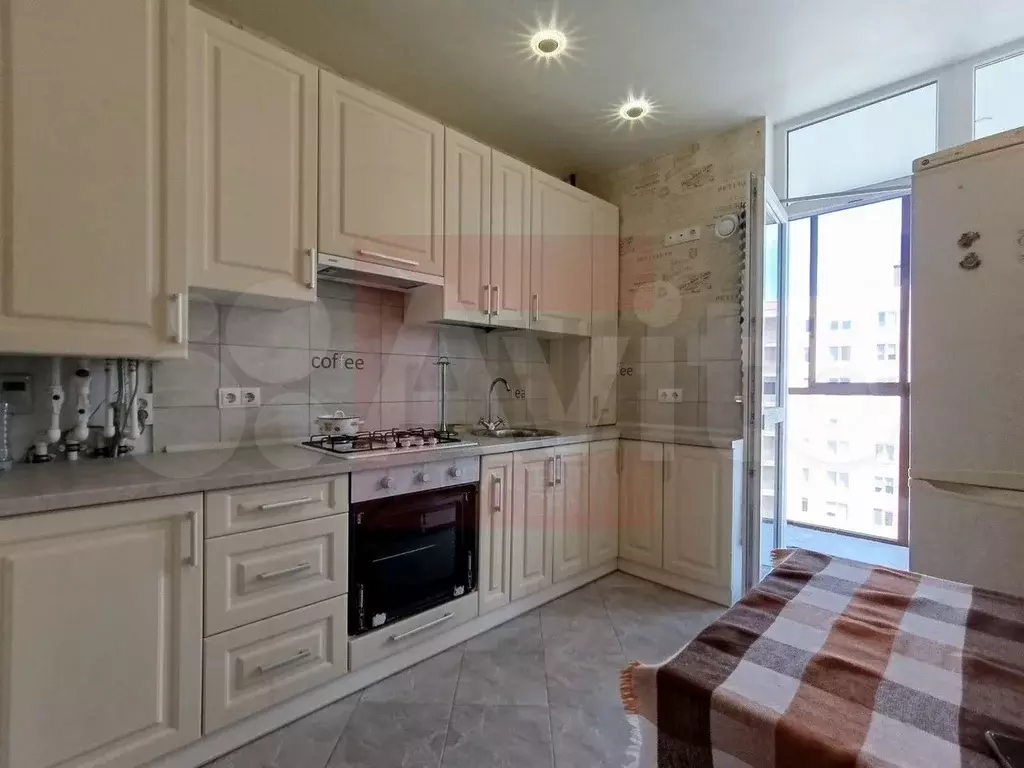 1-к. квартира, 35 м, 7/9 эт. - Фото 0