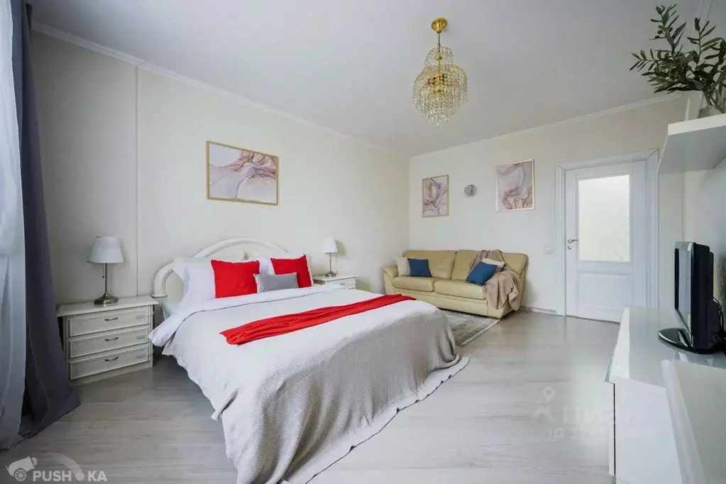 1-к кв. Свердловская область, Екатеринбург ул. Токарей, 40 (51.4 м) - Фото 1