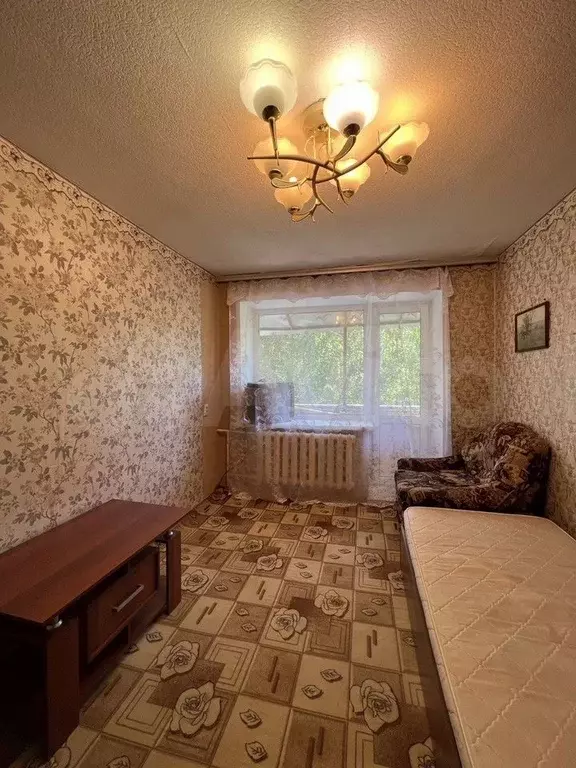 2-к. квартира, 42 м, 5/5 эт. - Фото 0