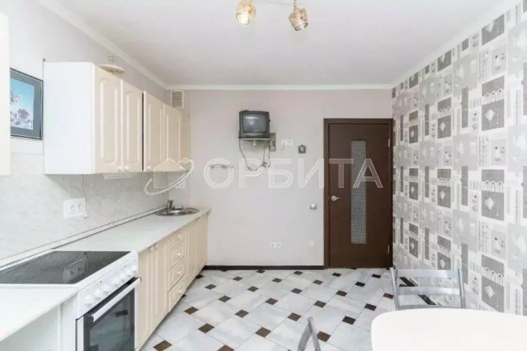1-к кв. Тюменская область, Тюмень Широтная ул., 167к6 (45.3 м) - Фото 1