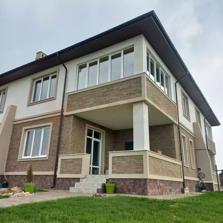 Таунхаус в Ростовская область, Аксайский район, Щепкинское с/пос, пос. ... - Фото 1