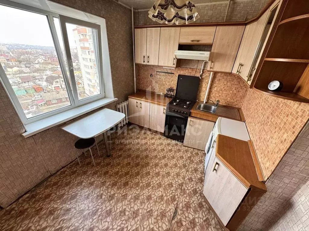 1-к кв. Брянская область, Брянск Белорусская ул., 52 (38.7 м) - Фото 2