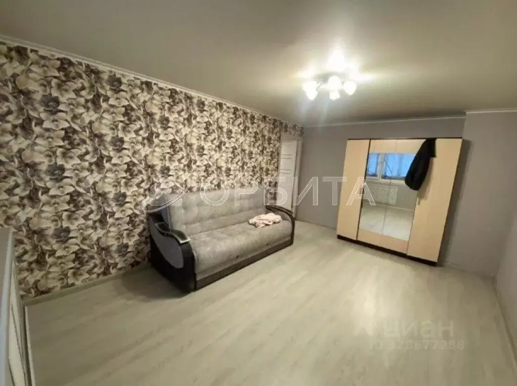 1-к кв. Тюменская область, Тюмень ул. Республики, 237 (30.8 м) - Фото 1