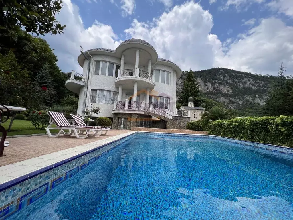 Дом в Крым, Ялта муниципальный округ, Ореанда пгт 6А (300 м) - Фото 1